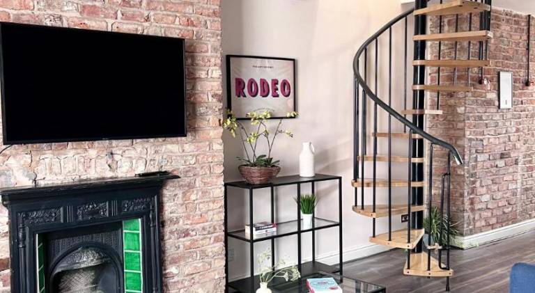 Holiday apartment with patio | Close to Liverpool Cathedral — photo 2