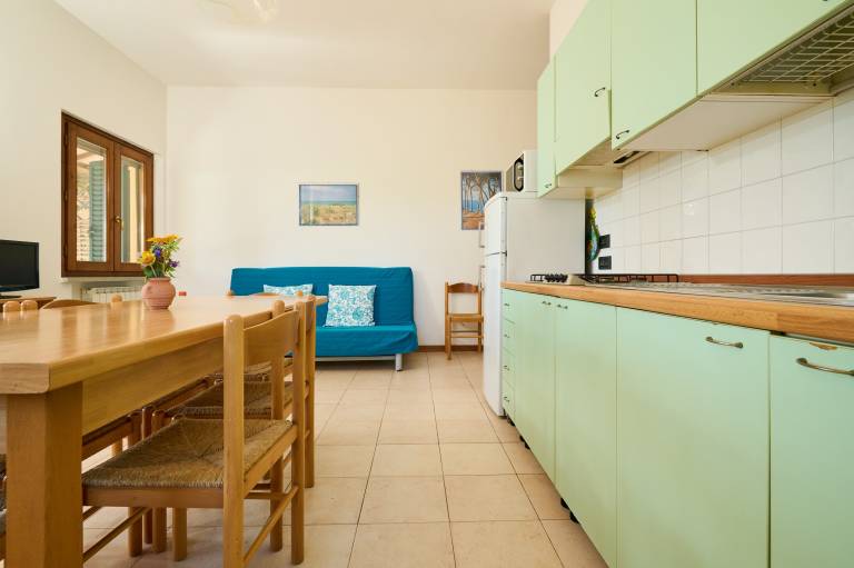 Apartment with terrace, barbeque & garden | Garden view — photo 3