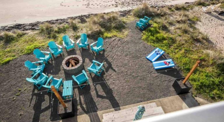 Beautiful house with hot tub | Close to the beach | Pets allowed in Tillamook, OR