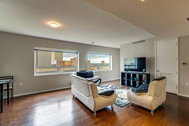 Walkable Dallas Unit Near Deep Ellum, Pets Welcome — photo 5
