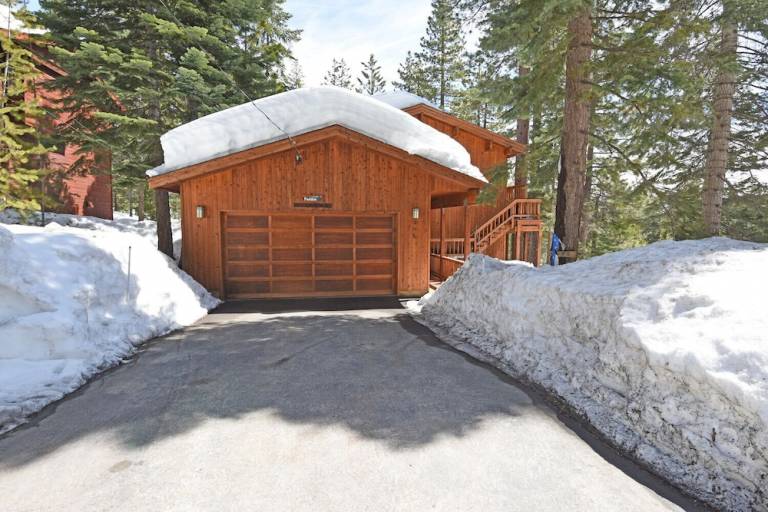 House Tahoe Vista