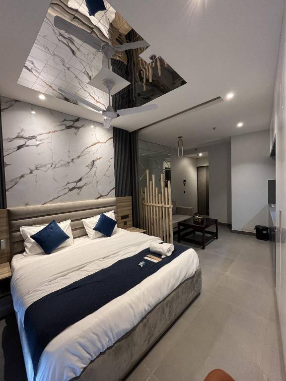 Serviced apartment  Silver City