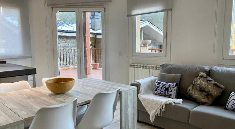 Rental apartment with patio | Dogs allowed in Encamp