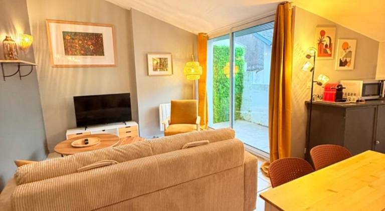 Nice rental apartment with terrace | Dogs allowed — photo 2