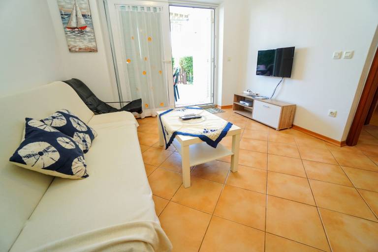 Wonderful rental apartment with grill | Garden view | Next to the beach | Dogs allowed — photo 4