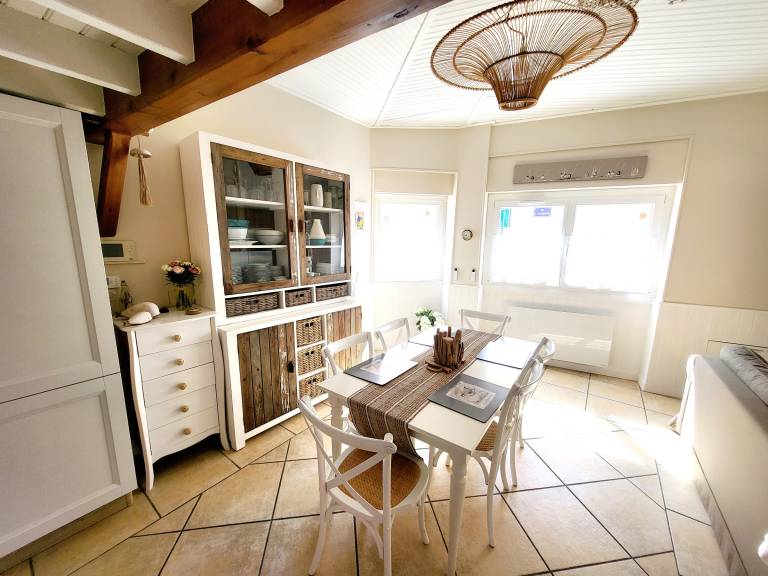 Modern fisherman's house with terrace, near sea and shops - BBQ - Free WIFI — photo 4