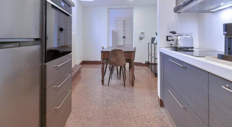 Apartment | Next to Two Towers — photo 5