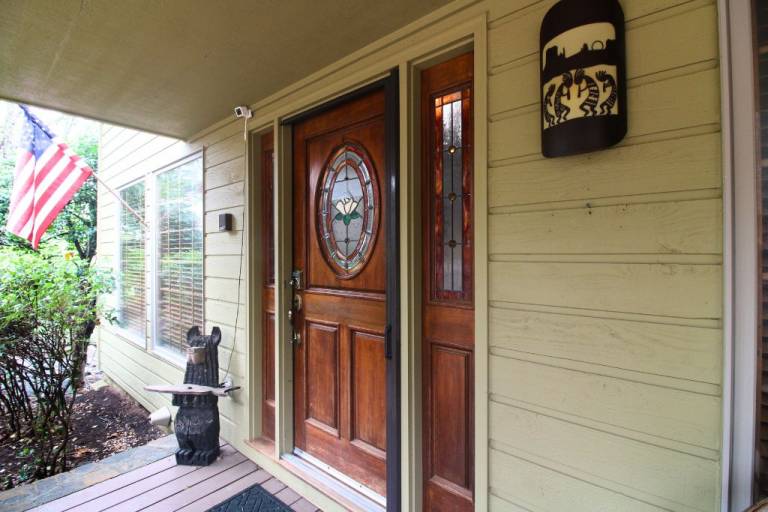 Vacation home with BBQ, jacuzzi & pool — photo 2
