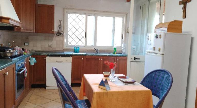 House with terrace, barbeque & garden — photo 3