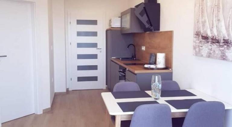 Holiday apartment with yard, terrace & barbecue — photo 3
