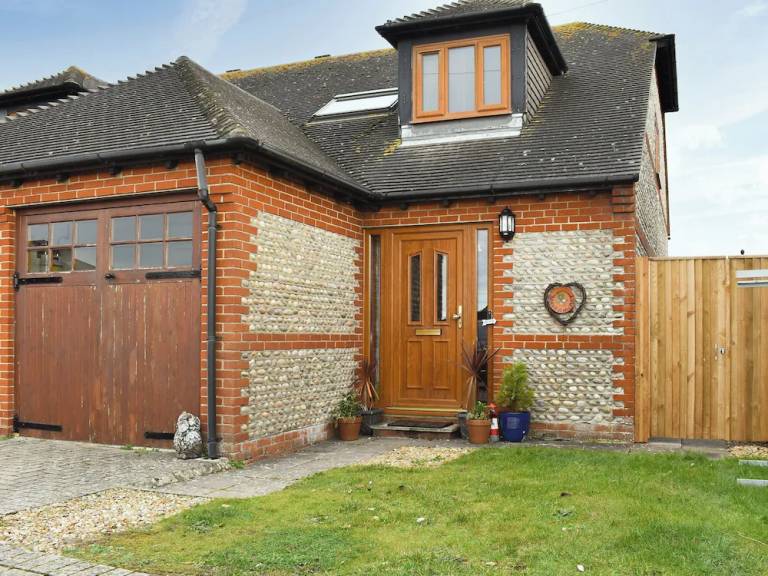 House  Bracklesham Bay