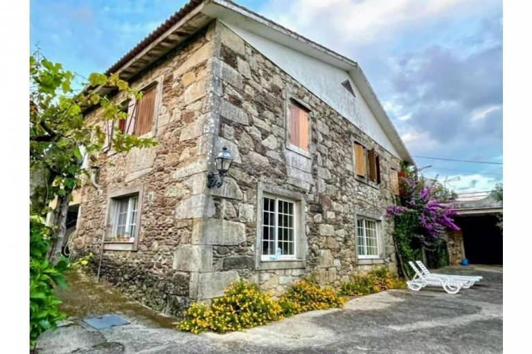 Casa  La Guardia