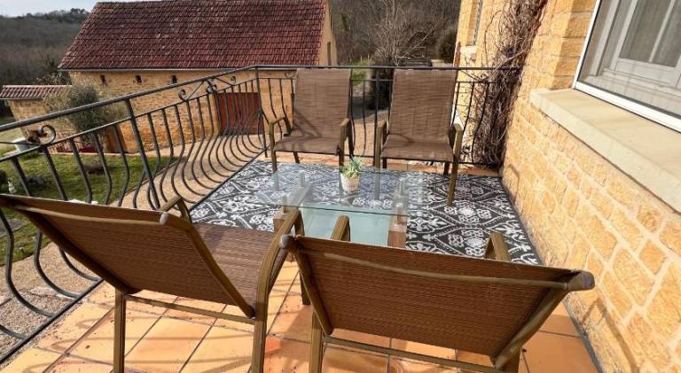 Fully equipped vacation home with private pool, garden & terrace | Perfect for remote work | Pets are welcome — photo 4