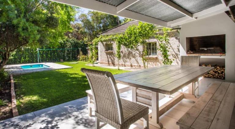 Charming villa with pool | Pet-friendly — photo 3