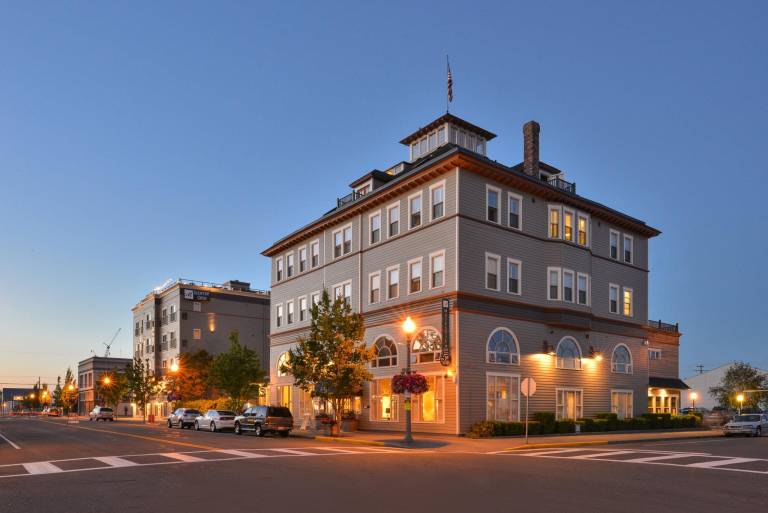 Majestic Inn and Spa in Anacortes, WA