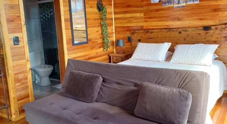 Lodge with jacuzzi & garden — photo 2