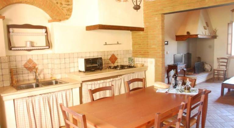 Farm with barbeque, garden & terrace — photo 4