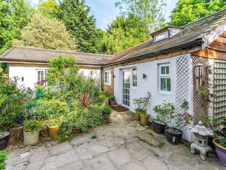 Cottage  Cottingham
