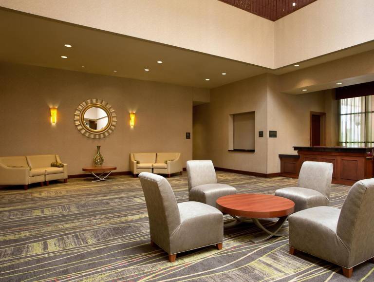 Embassy Suites by Hilton Lincoln — photo 5
