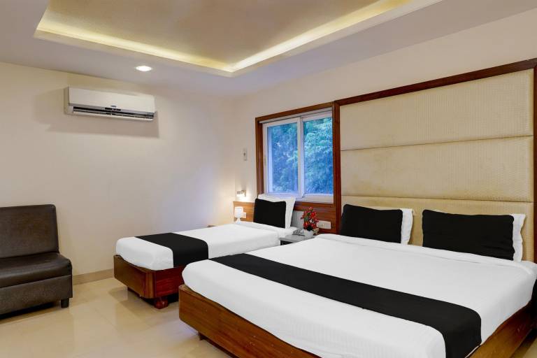 Super Townhouse Arcot Road Near Kauvery hospital