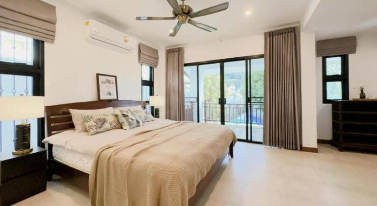 3 Bedroom Renovated Villa 3 minutes to the beach — photo 2