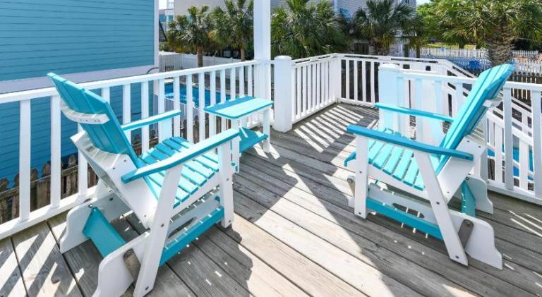 Vacation home with pool — photo 5