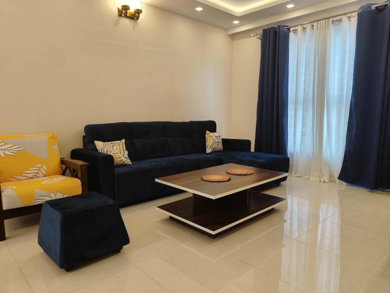 Pleasant rental apartment with private pool, grill & yard | Water view | Pets are welcome in Bengaluru