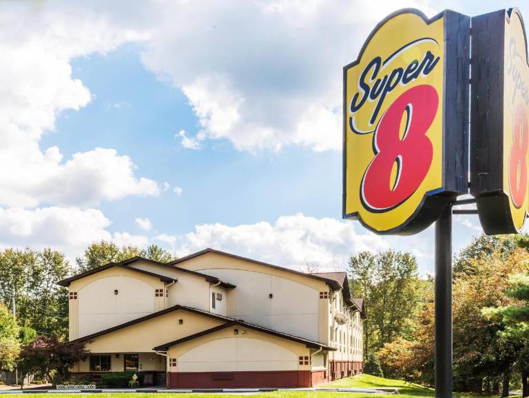 Super 8 by Wyndham East Stroudsburg Poconos&nbsp;