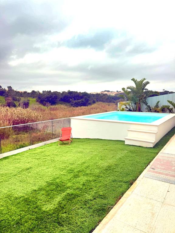 Ferienhaus mit Pool in Castelo, Atlantikküste f&uuml;r max. 8 Personen am Atlantik