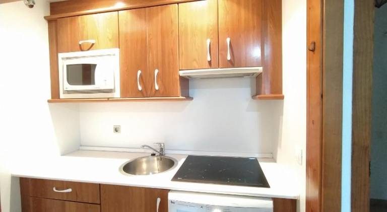 Beautiful rental apartment with pool | Close to the beach | Pets are welcome — photo 4