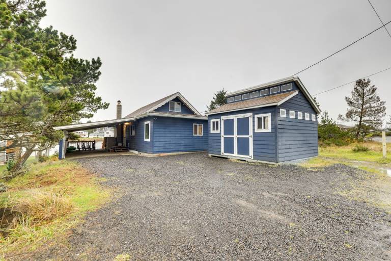 Cape House Retreat: Riverfront w/ Beach Access! — photo 3