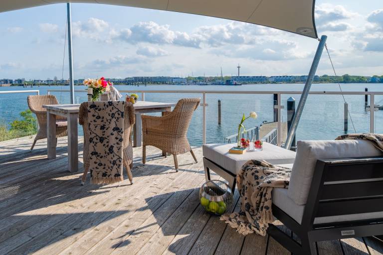 Rollstuhlgerechtes Ostsee-Apartment „Hafenkino“ mit großer Terrasse am Wasser — photo 5