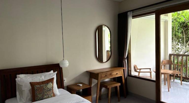Raka and Rai Bungalows — photo 2