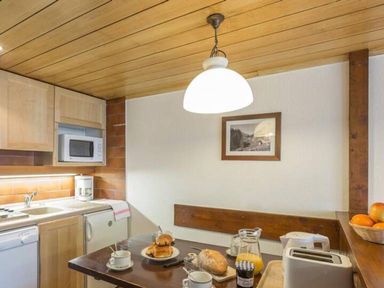 Wonderful studio with heated pool | Next to the ski | Pets are welcome — photo 5
