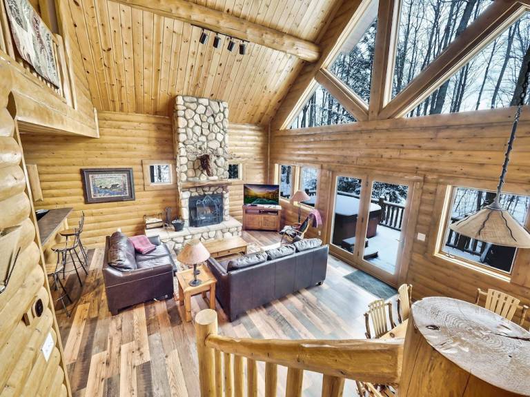 Cabin  Boyne Falls