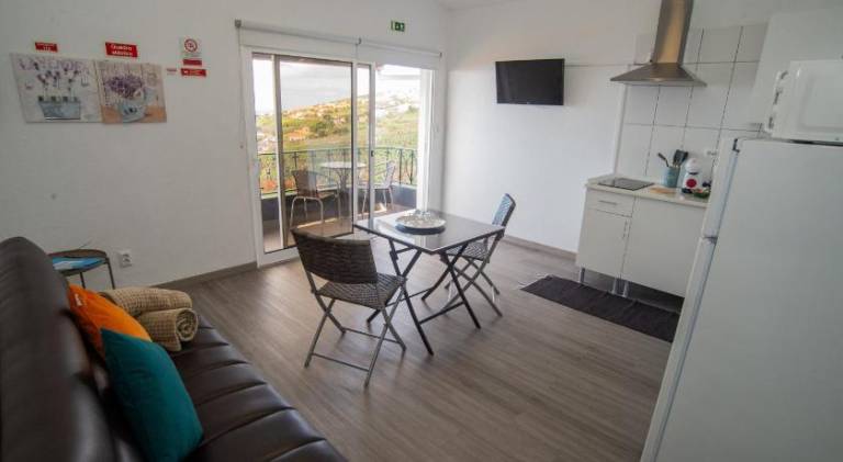 Beautiful holiday apartment with patio | Pet-friendly — photo 4