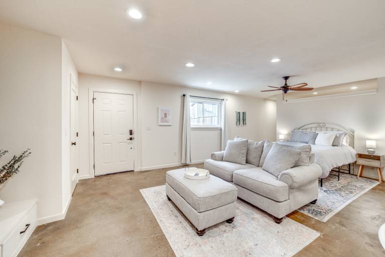 Central & Modern Studio w/ Workspace in Owasso! in Owasso, OK