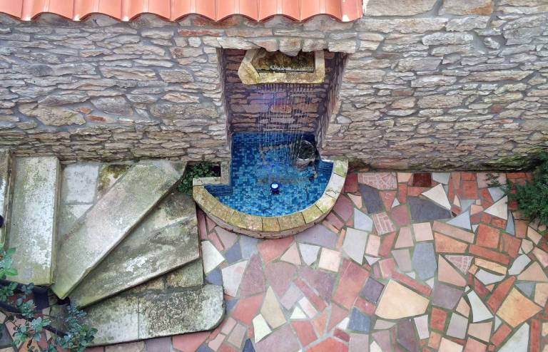 House with patio & barbecue — photo 4