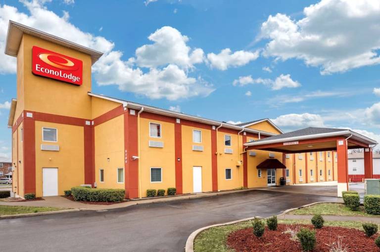 Econo Lodge Louisville Airport