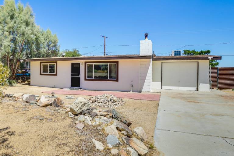 Joshua Tree Home w/ Patio - 5 Mi to National Park! — photo 3