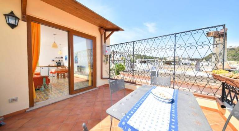 House with 2 rooms for 6 persons — photo 3