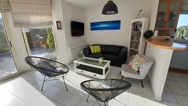 House with barbecue, patio & yard | Sea view — photo 4