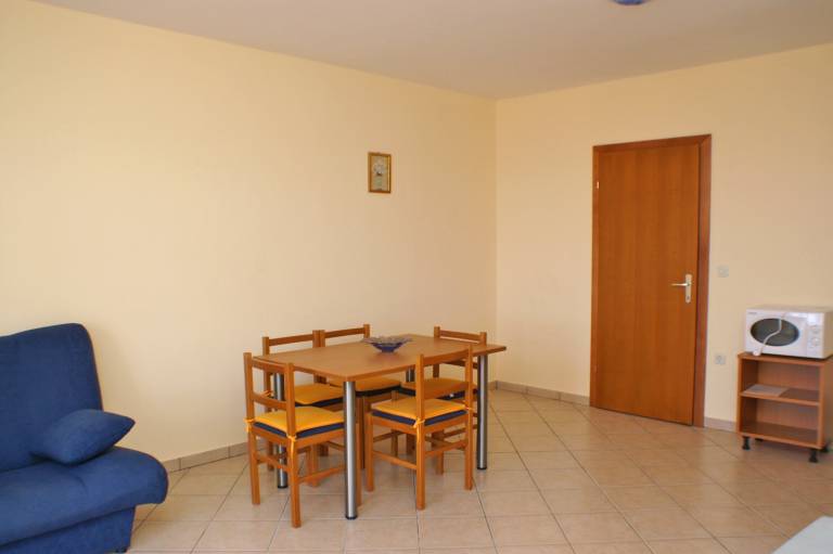 One bedroom apartment near beach Kustići, Pag (A-4087-a) — photo 3