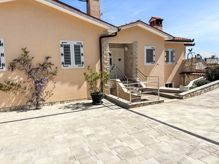 Ferienwohnung in Ravni für max. 4 Personen, Ferienwohnung in Ravni für max. 4 Personen,