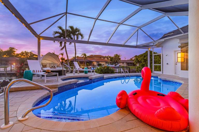 Experience Luxury- Gulf Access, Stunning Canal Views, Heated Pool- Villa Avalon - Roelens — photo 5