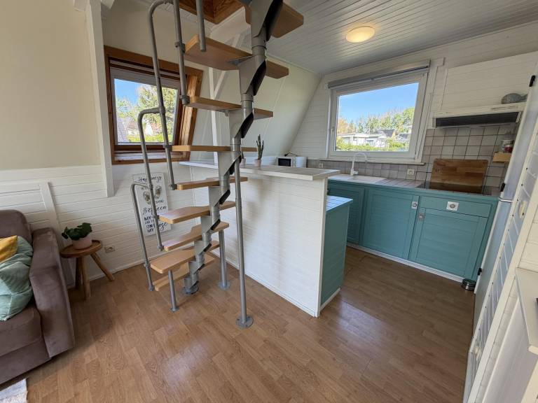 Simple chalet with shared pool on holiday park — photo 5
