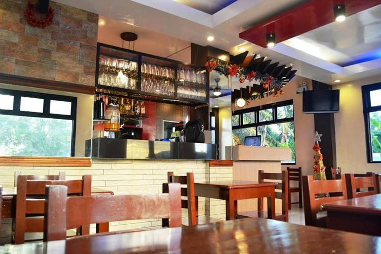 Casa Del Camba Hotel and Restaurant near Hundred Islands — photo 4