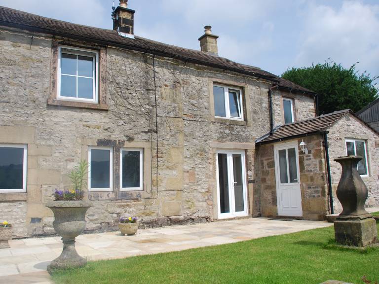 Cottage with yard in Bakewell