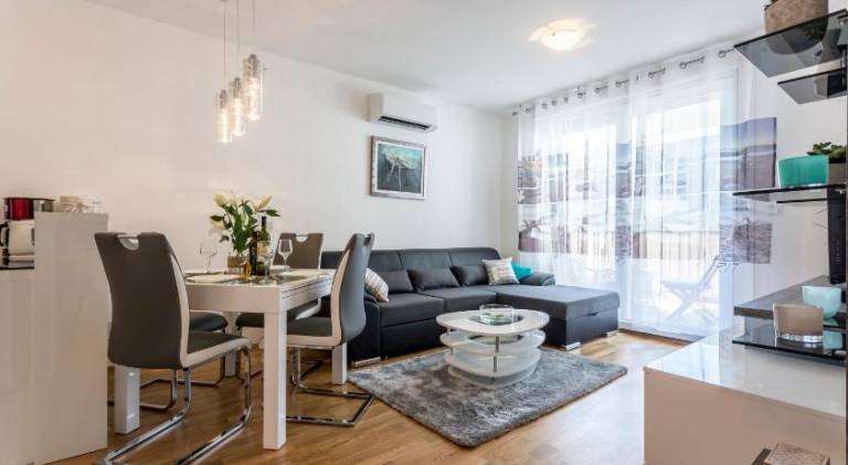 Apartment | Pet-friendly in Podstrana