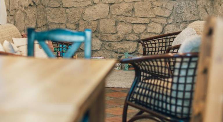 Rental apartment with yard, barbecue & patio — photo 4